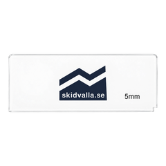 Genomskinlig plexisickel på 5 mm från skidvalla.se med logotyp och specialhörn för effektiv vallning av skidor.